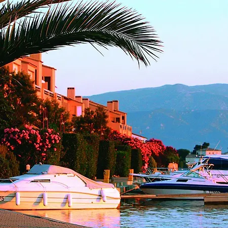 La Lagune En L'ile